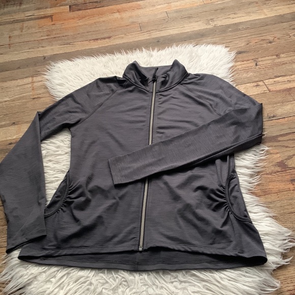 All in motion top size M - Picture 4 of 7